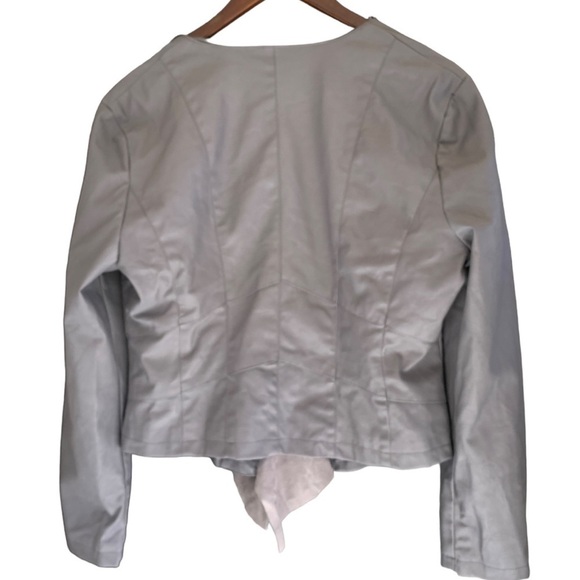 NEW LAL Gray Leather Jacket Size Large Vegan Cropped Deep V Neck Ruffled Lapel - Picture 2 of 7